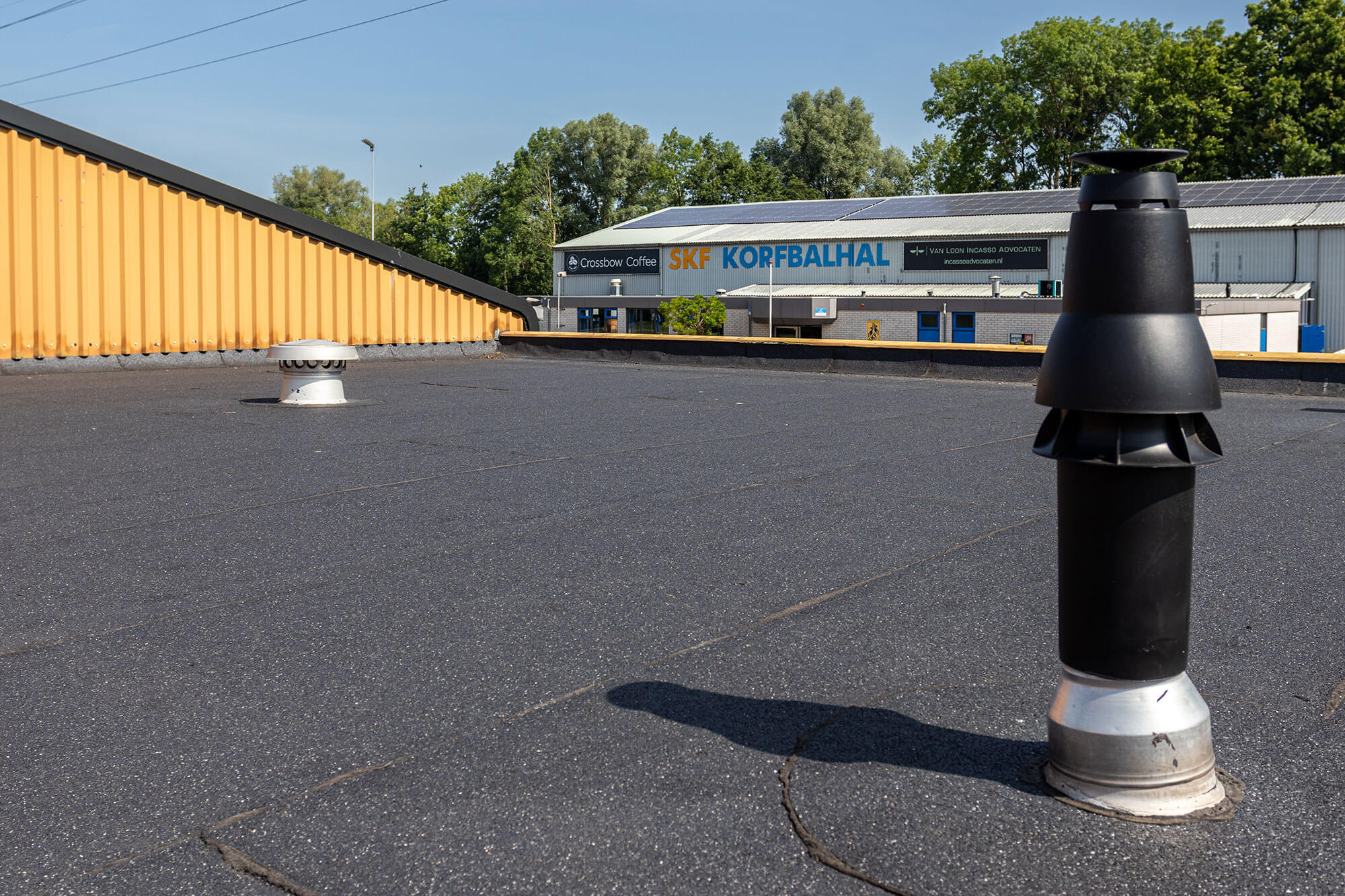 Dakbedekking laten installeren voor Jansen installatiewerk